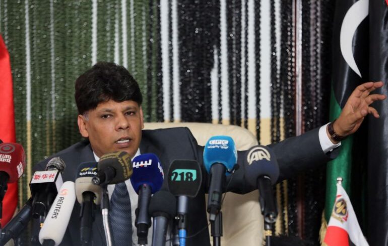 Siddiq al-Sour, head of the Investigations Bureau at the Office of the Attorney General, speaks during a press conference in the Libyan capital Tripoli on September 28, 2017, to announce the results of a probe into the activities of the Islamic State group in the North African state. (Photo by MAHMUD TURKIA / AFP)